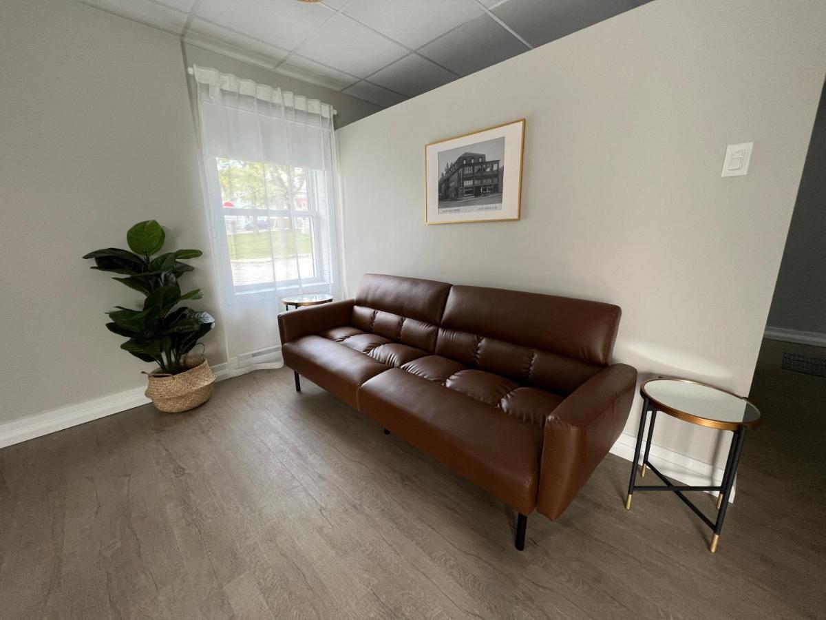 Square Victoria Maison Hoteliere East Angus 외부 사진